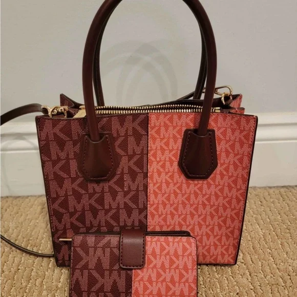 ❤️🖤Michael Kors Purse and Wallet ❤️🖤Great Condition